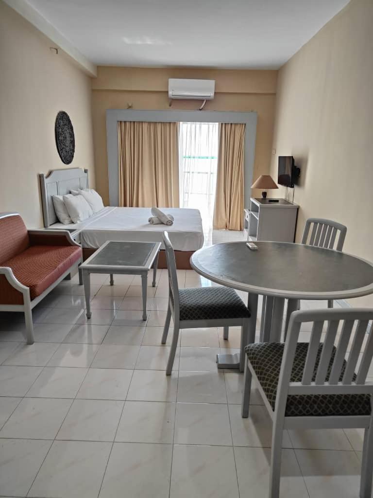 Apartment Chloe Seaview *