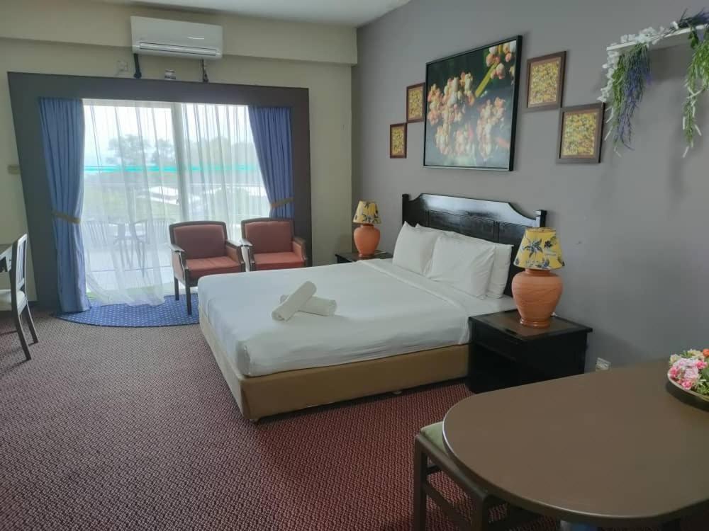 Chloe Seaview Apartment *